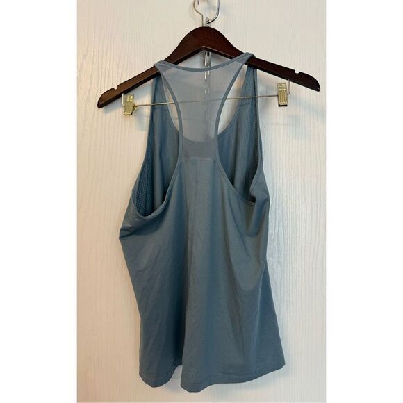 Under Armour - Picture 2 of 3